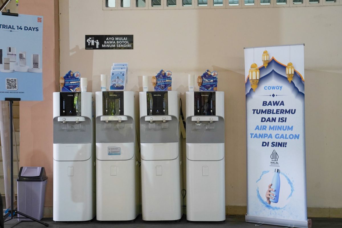 Coway donasikan 74 water purifier ke 35 masjid Jabodetabek